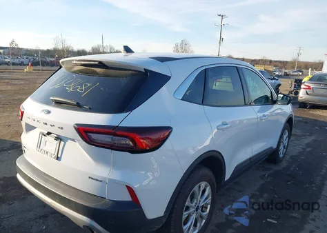 2024 Ford Escape Active из США, поврежденный, VIN 1FMCU9GN8RUA45468